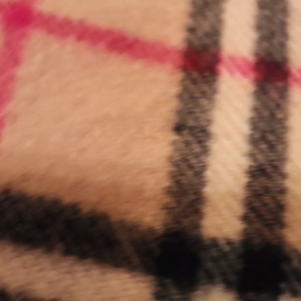 Burberry Lambswood Scarf - Picture 7 of 15